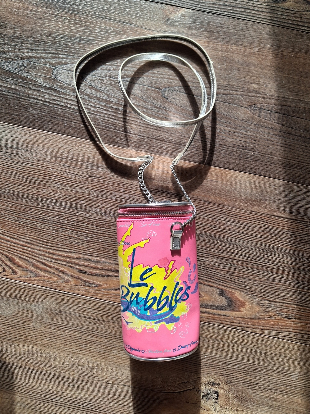 RARE Betsey Johnson Le Bubbles Pink Cylinder Crossbody Bag - Picture 2 of 7
